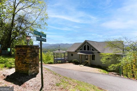 A home in Hayesville