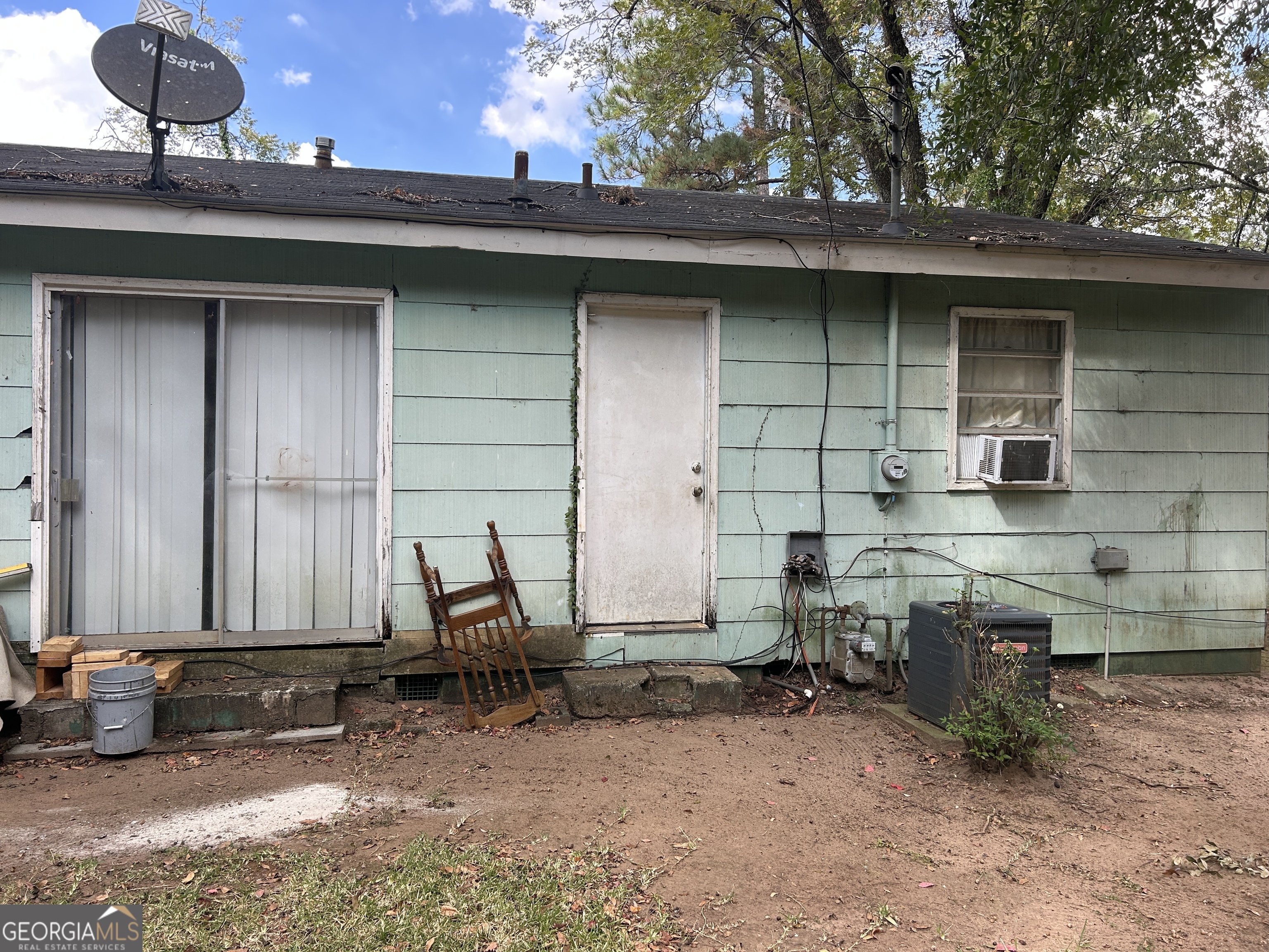 1918 Colquitt AVE