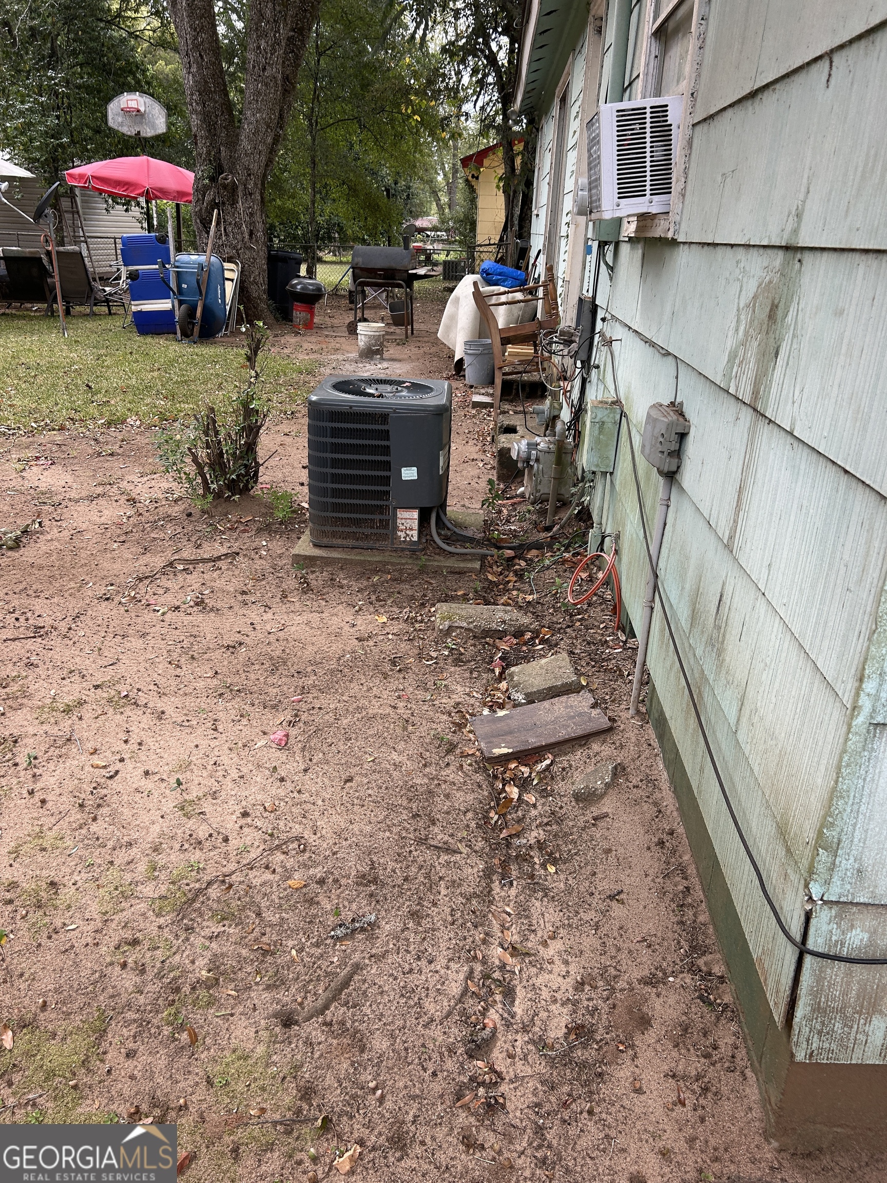 1918 Colquitt AVE