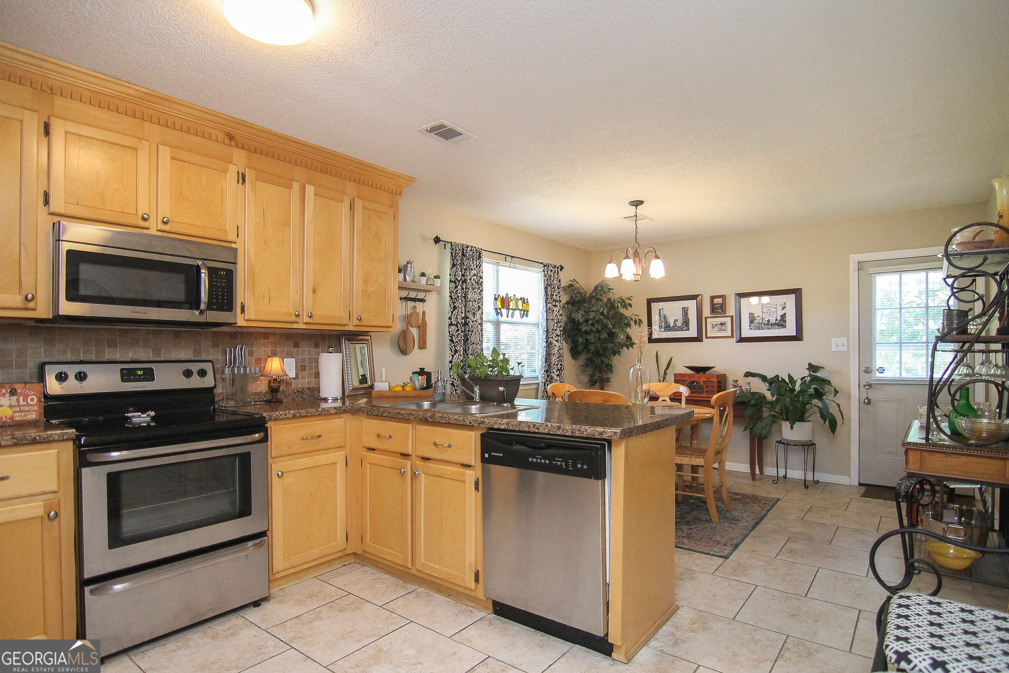 113 Westoak CT