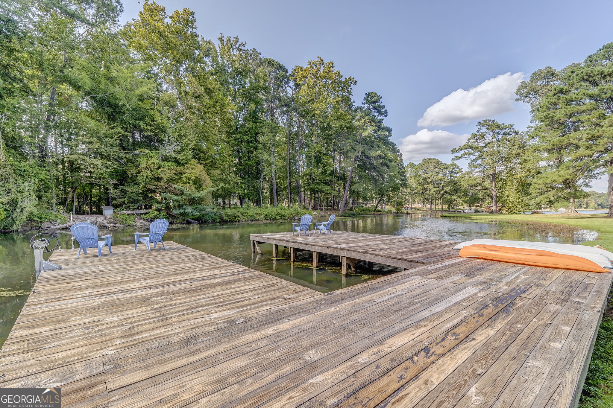 2111 Meadow Island RD