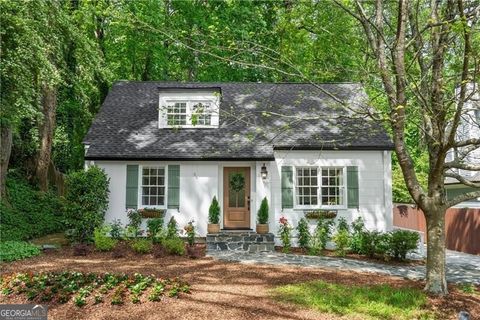 Photo of 2652 Green Meadows Lane NE, Atlanta, GA 30319 (MLS # 10742033)