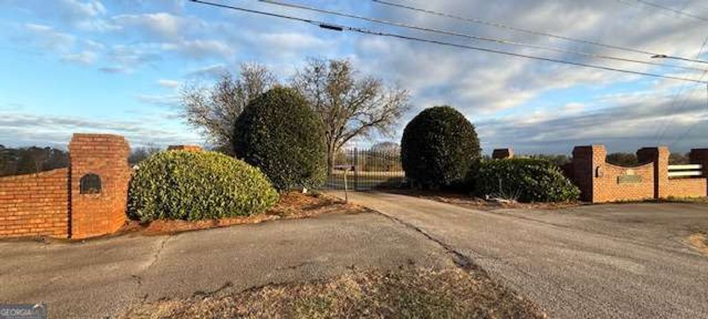 Photo of 6138 Cartersville Hwy, Dallas, GA 30132 (MLS # 10664922)