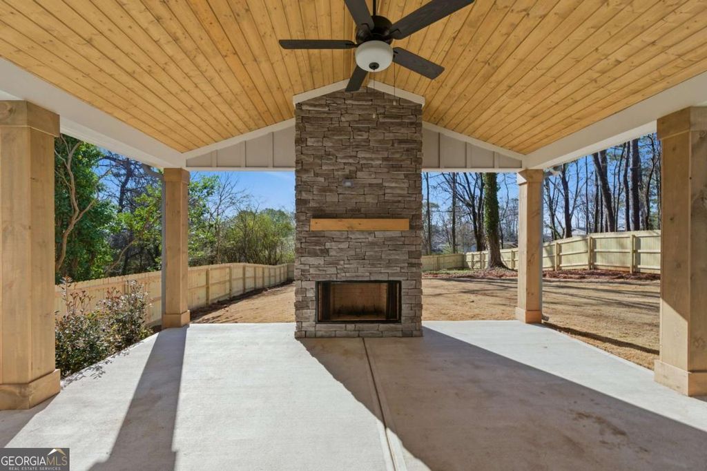 Photo of 719 Helen Street NW, Marietta, GA 30064 (MLS # 10681479)