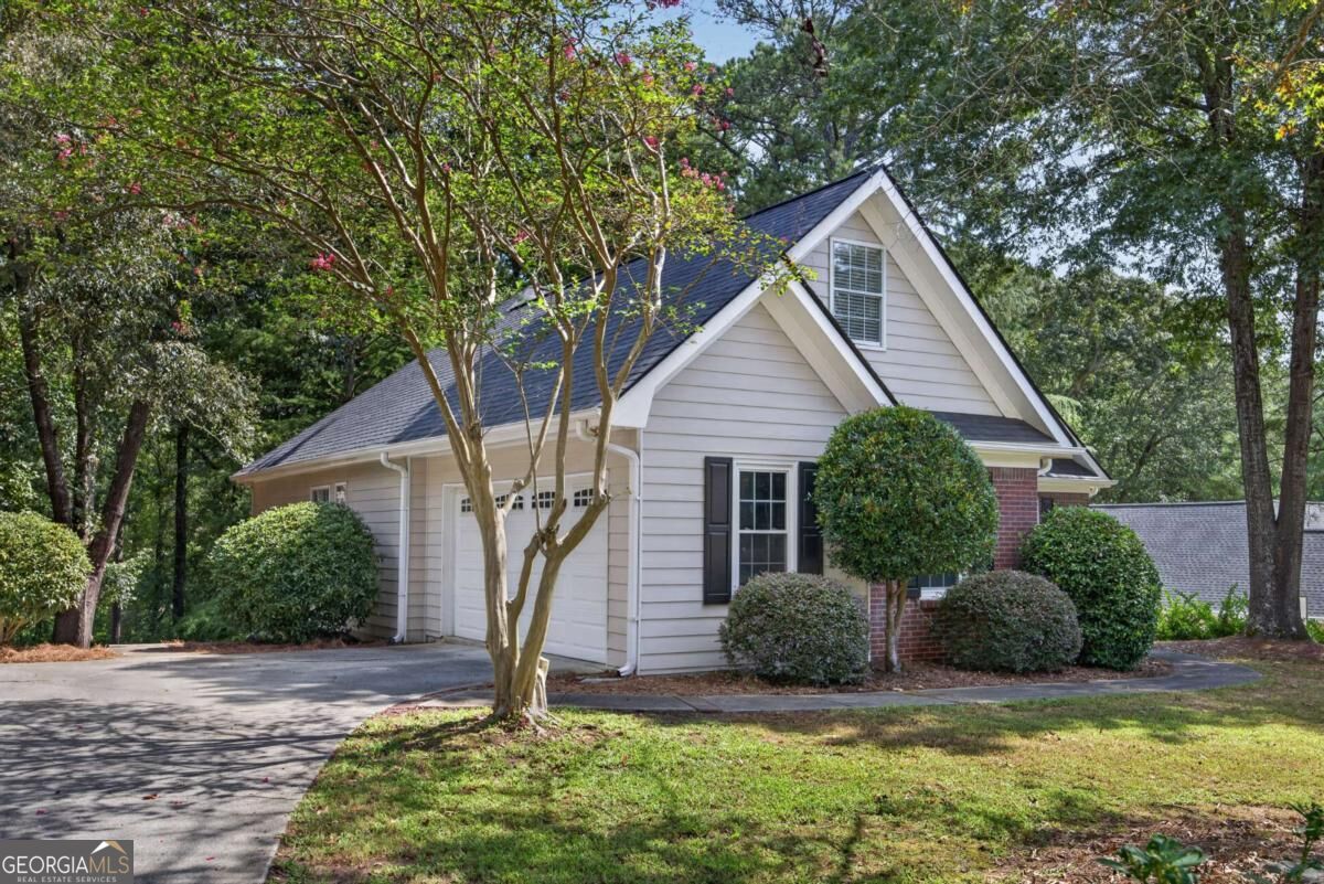 1829 Gray Gables WAY