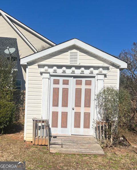 A home in Lagrange