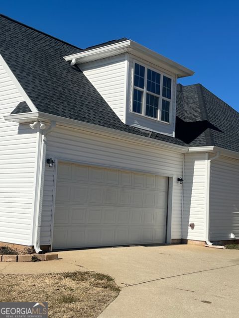 A home in Lagrange