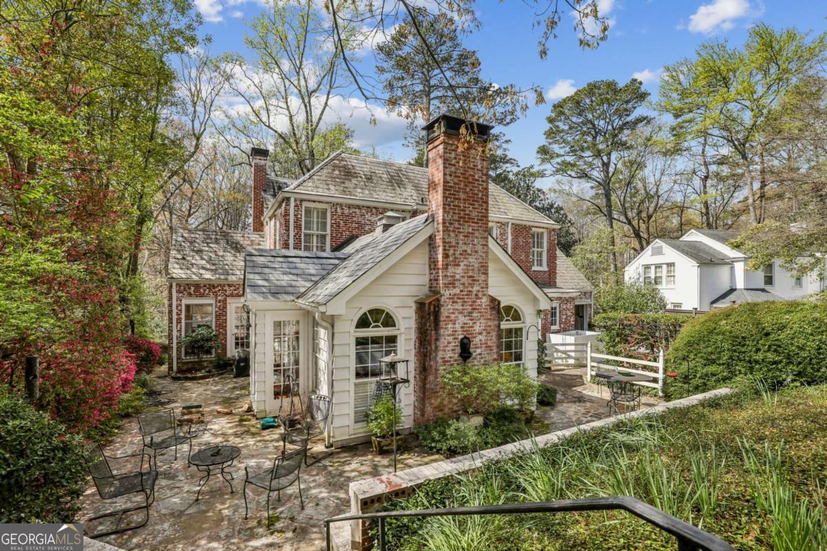 3031 W Pine Valley RD NW