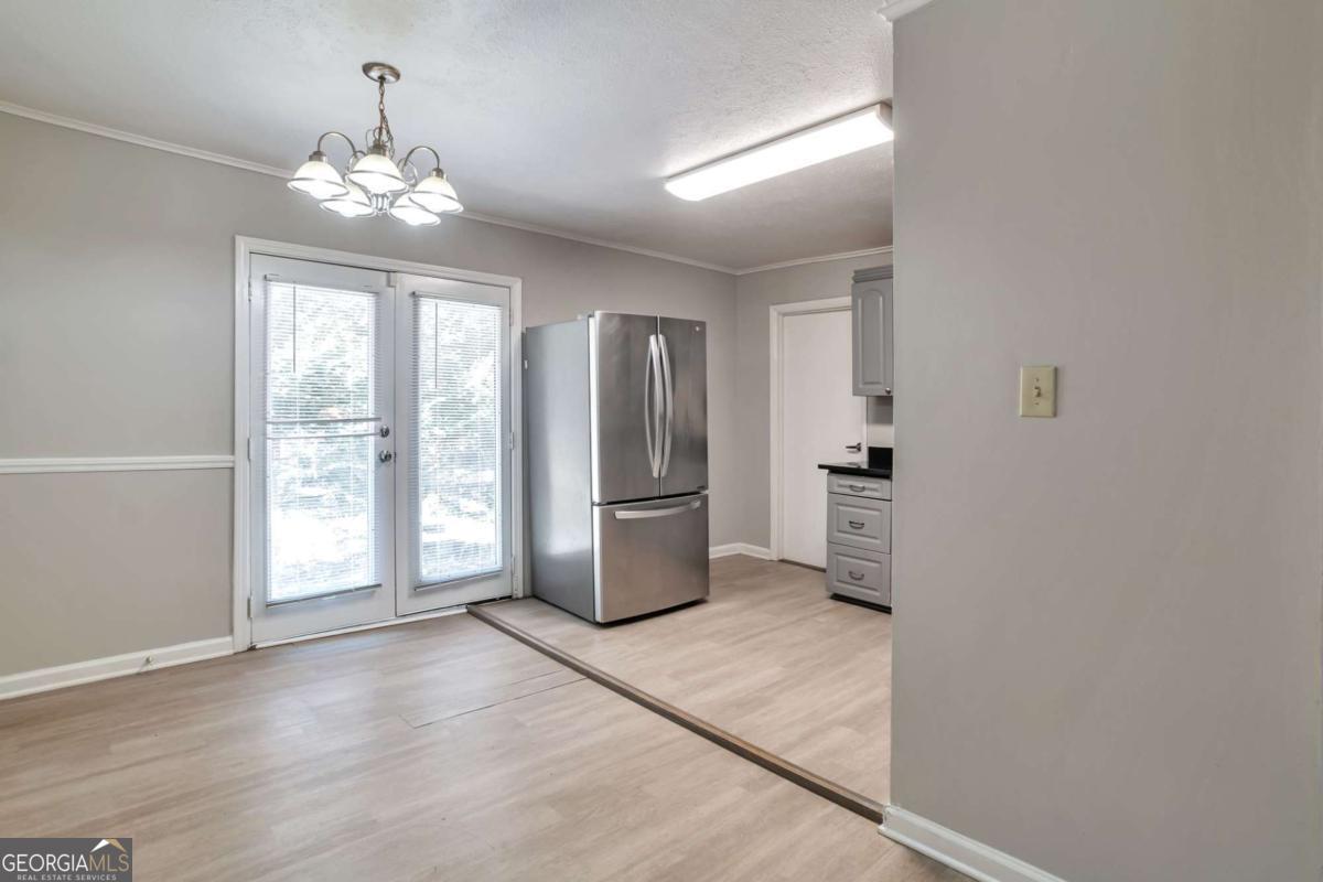 484 Evergreen DR