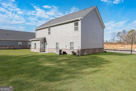 A home in Dacula