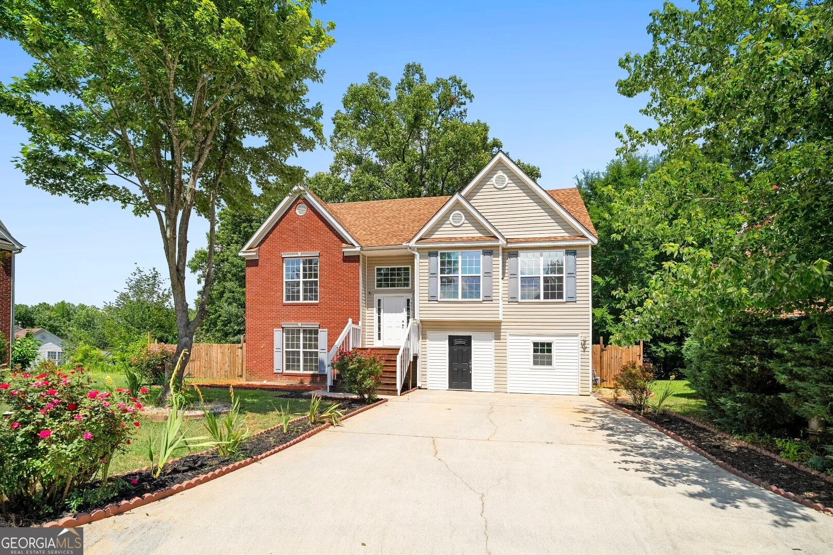 5896 Amerson Lane