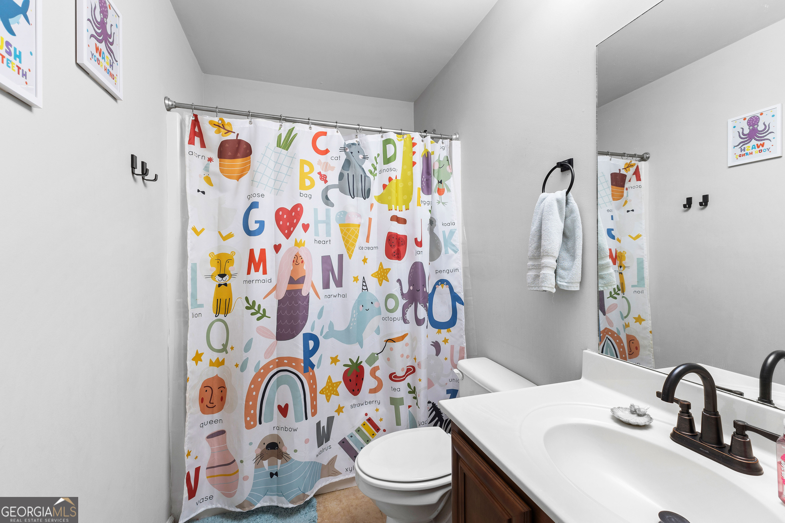 Newnan, Georgia 30263, United States, 4 Bedrooms Bedrooms, ,3 BathroomsBathrooms,Residential,Active,167612