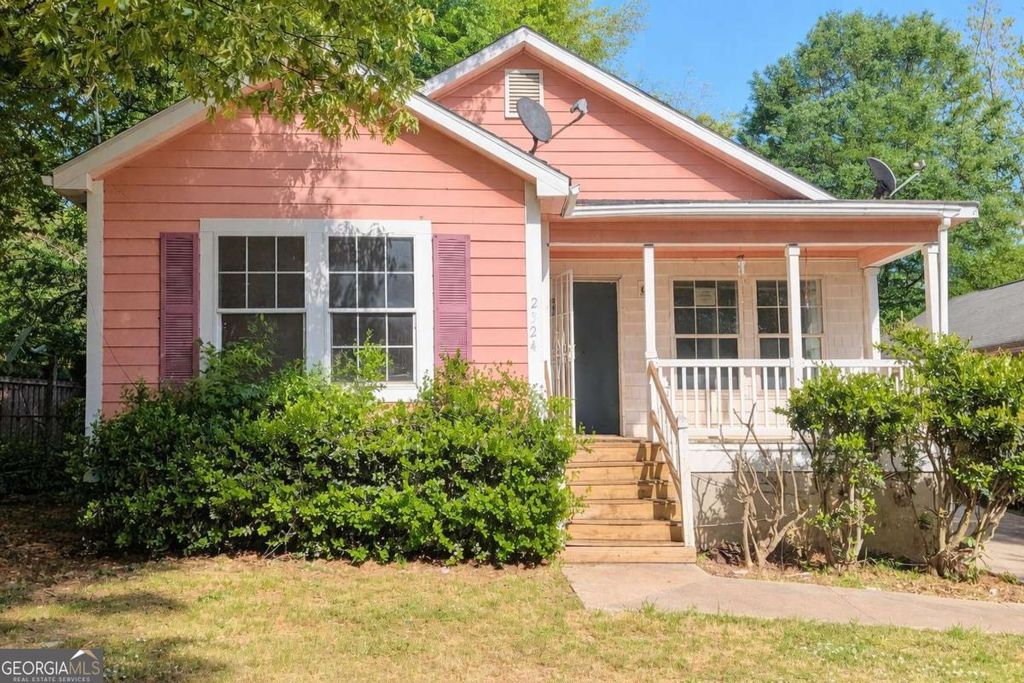 Photo of 2324 Nelms Drive SW, Atlanta, GA 30315 (MLS # 10731467)