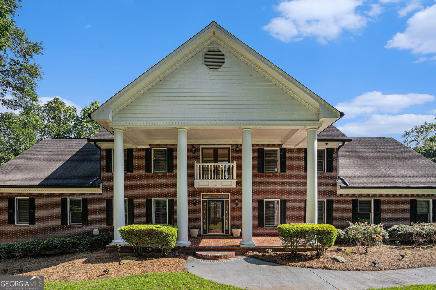 402 Clyde CT
