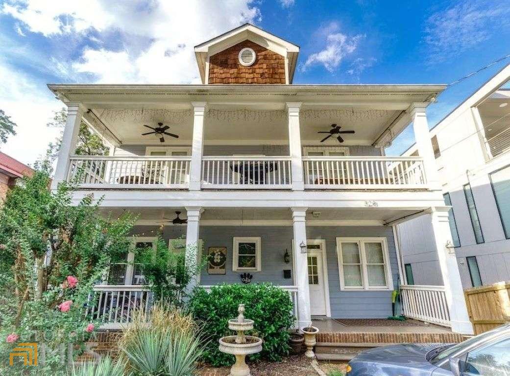 Great space in the heart of Old Fourth Ward! Walking distance to Ponce City Market, Beltline and Historic Old Fourth Ward. Looking for two tenants for upstairs unit ($900-950 each). Four bedroom / four bathroom with two tenants already in place for shared kitchen/dining/living room space. Each tenant will have their own private bedroom and private bathroom. Can apply together or separately. Available to move in December 1st.