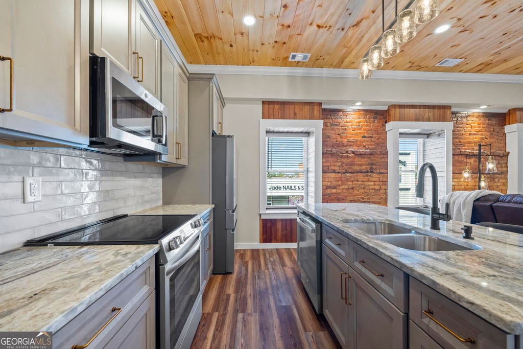 Photo of 958 Church Street, Royston, GA 30662 (MLS # 10808390)