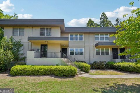 Photo of 284 Lakemoore Drive NE #B, Atlanta, GA 30342 (MLS # 10738219)