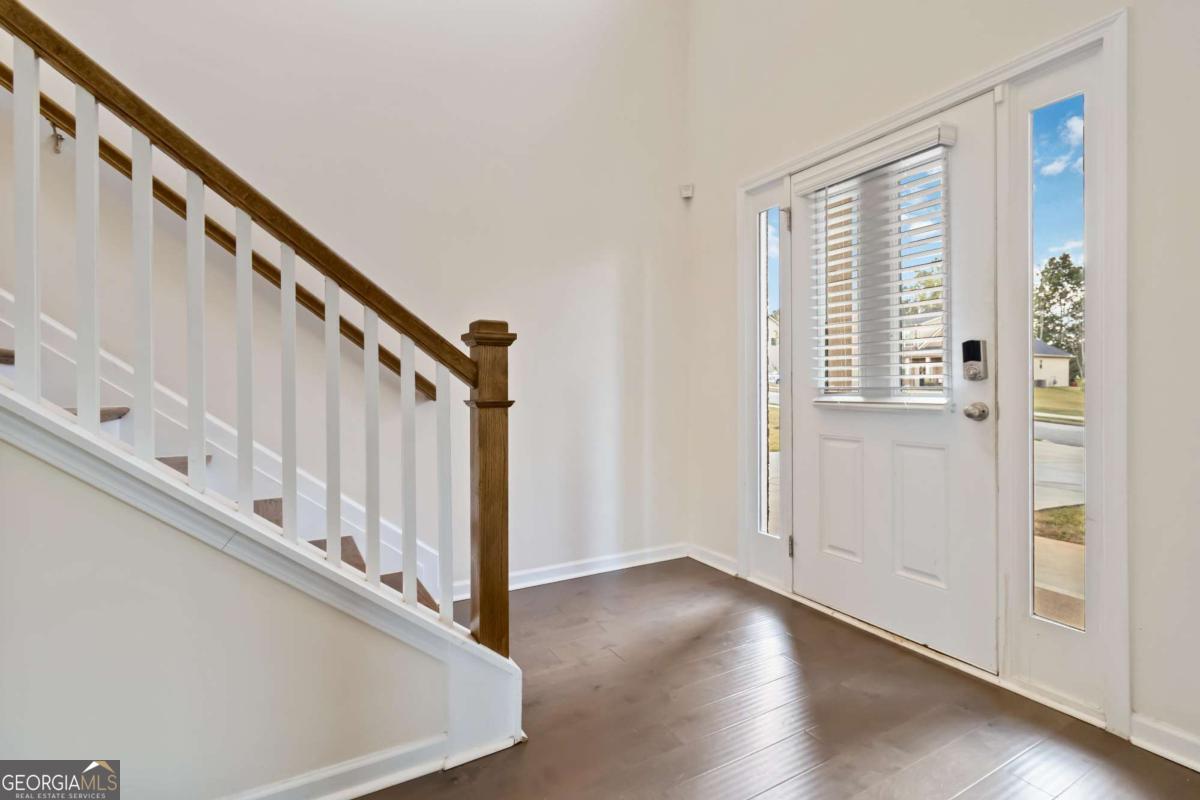 156 Beaumont WAY