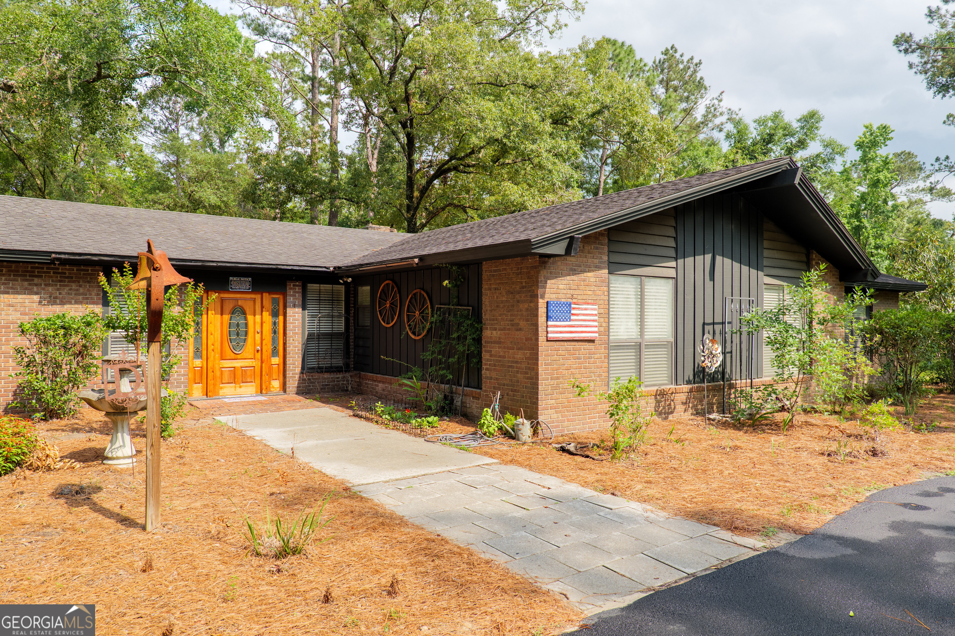3564 River Chase DR