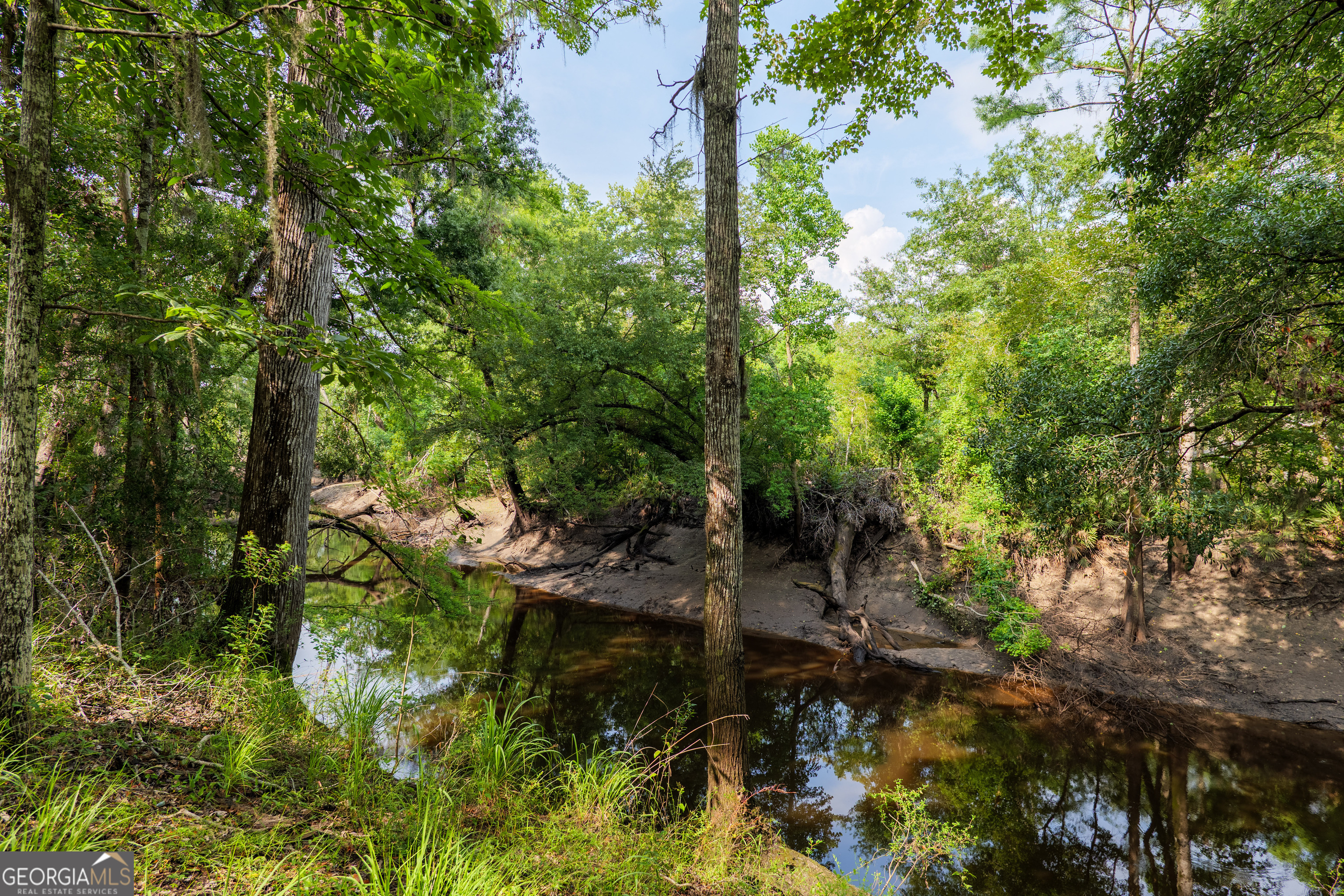 3564 River Chase DR