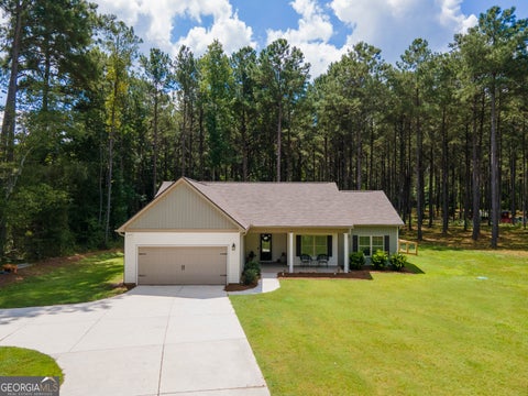 Photo of 4079 Primrose Road, Grantville, GA 30220 (MLS # 10837941)