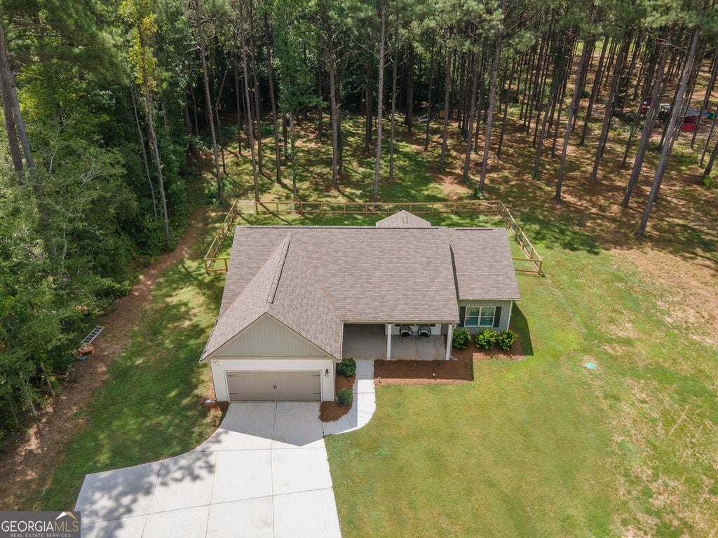 Photo of 4079 Primrose Road, Grantville, GA 30220 (MLS # 10837941)