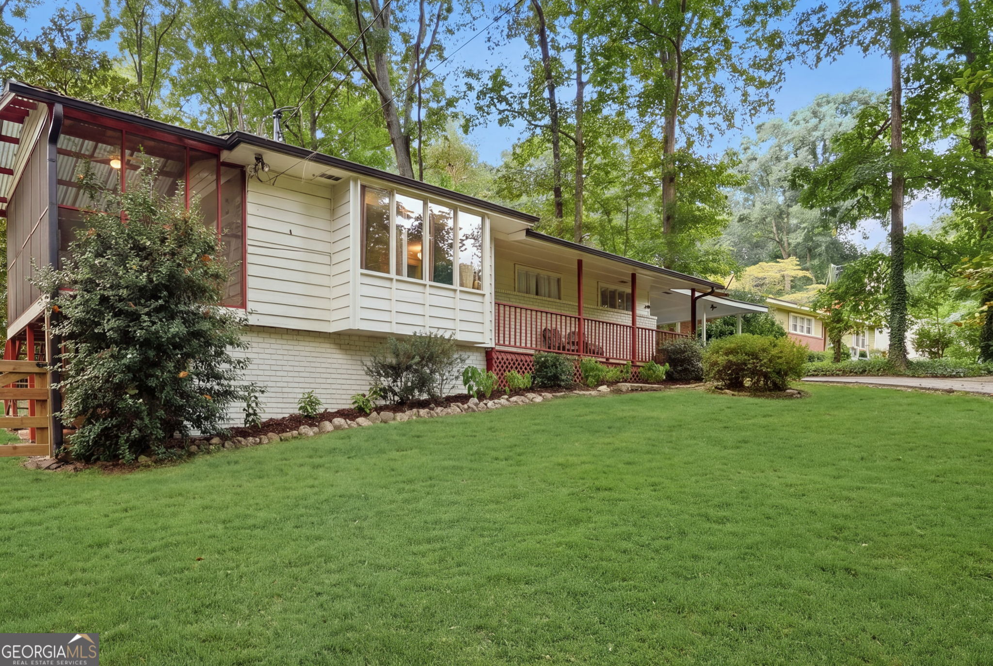 872 E Morningside DR