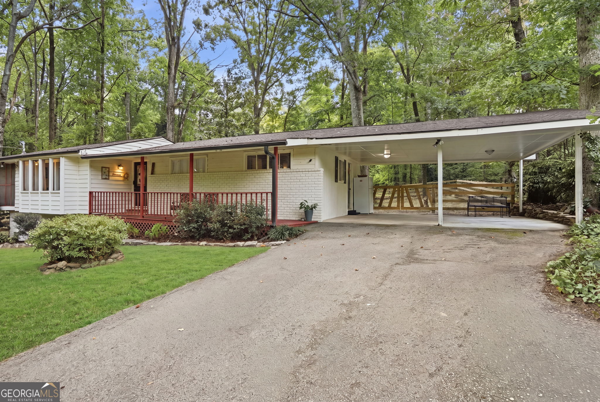 872 E Morningside DR