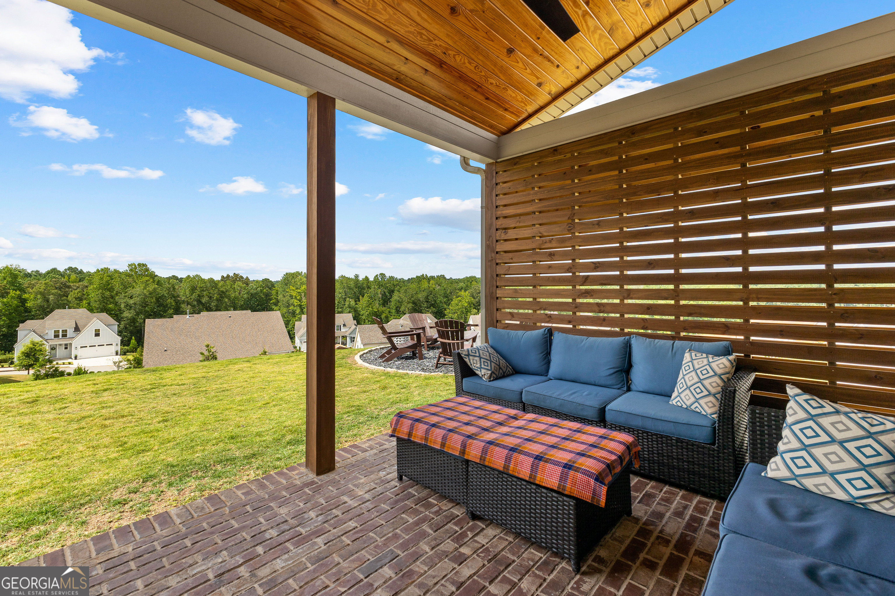 Senoia, Georgia 30276, United States, 4 Bedrooms Bedrooms, ,4 BathroomsBathrooms,Residential,Active,179495