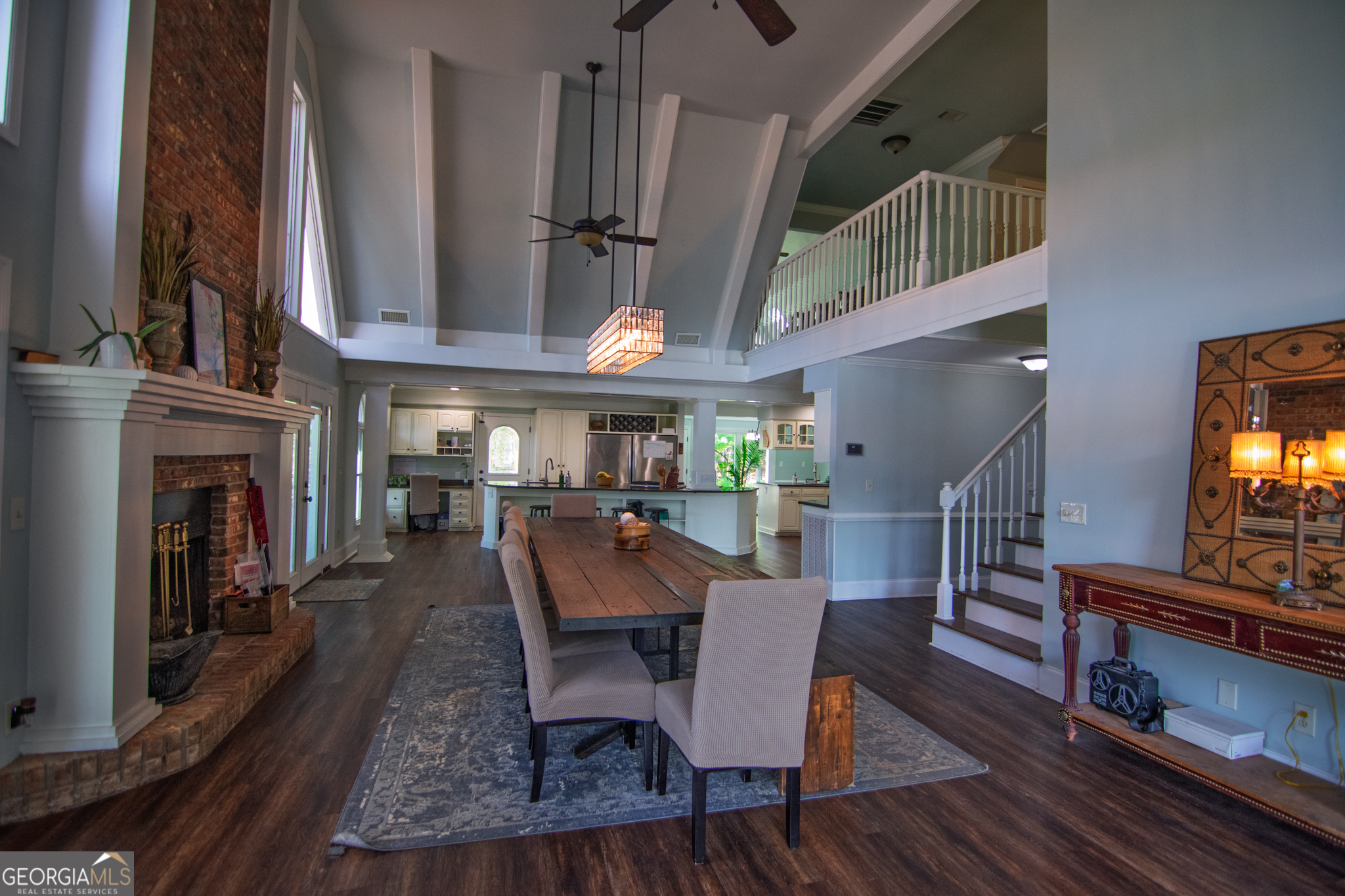 1345 Quail Hollow DR