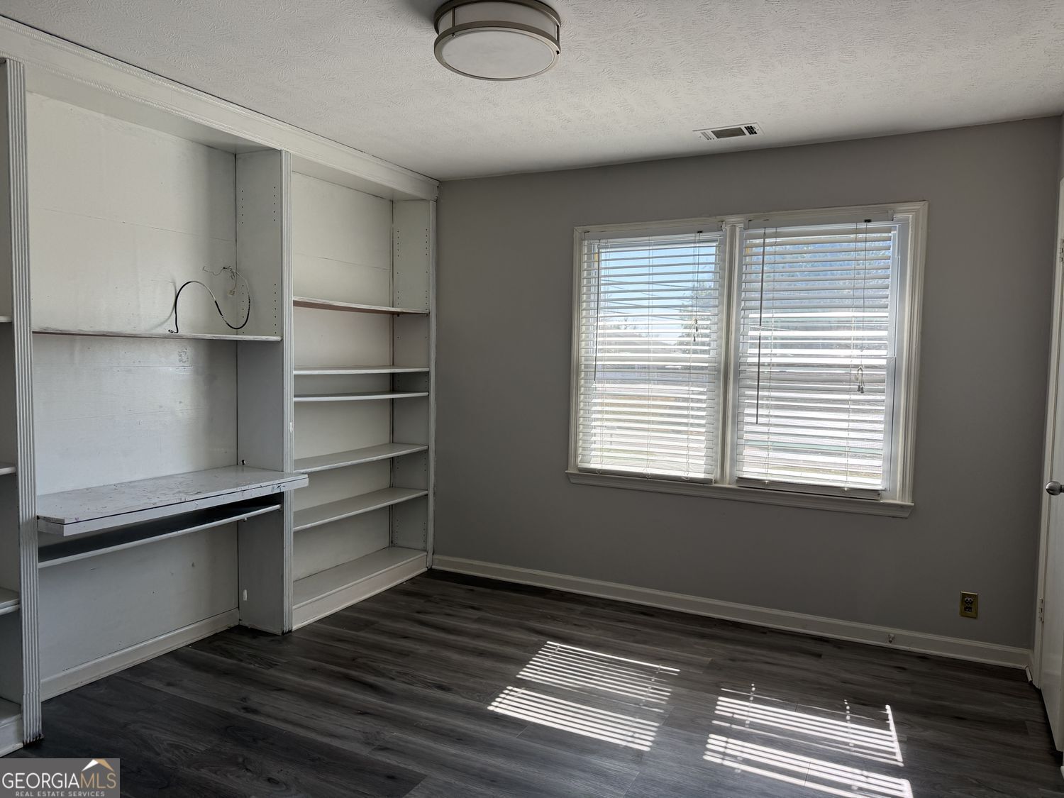 3383 Hamilton Mill RD