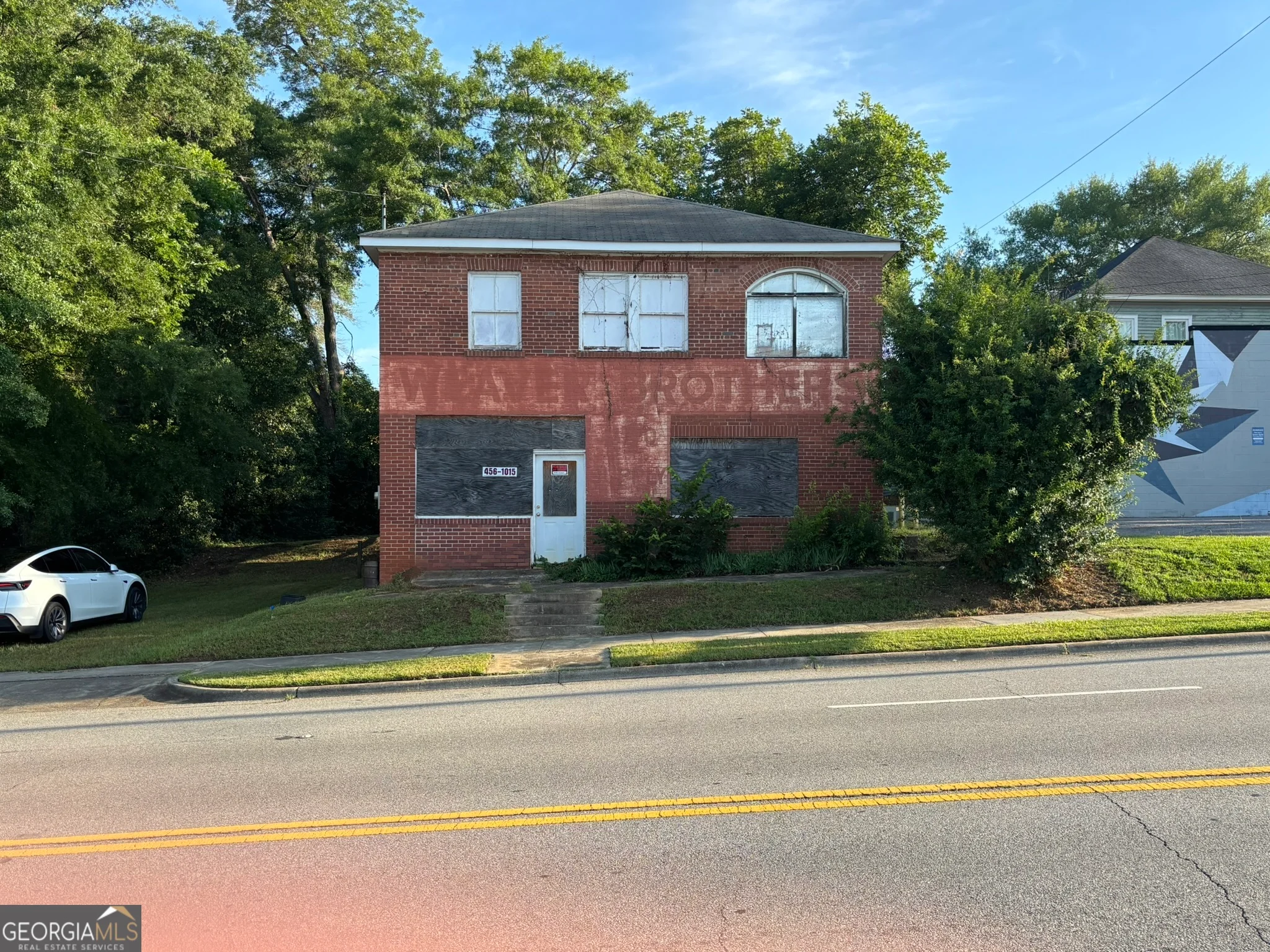 111 West Franklin St