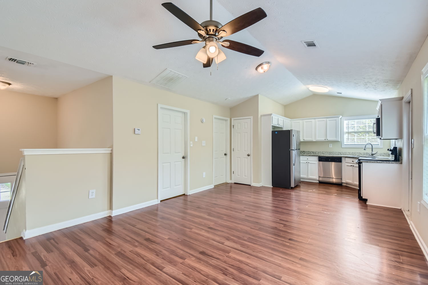 9170 Jefferson AVE SW