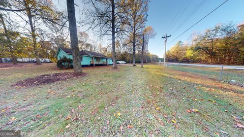 A home in Pendergrass