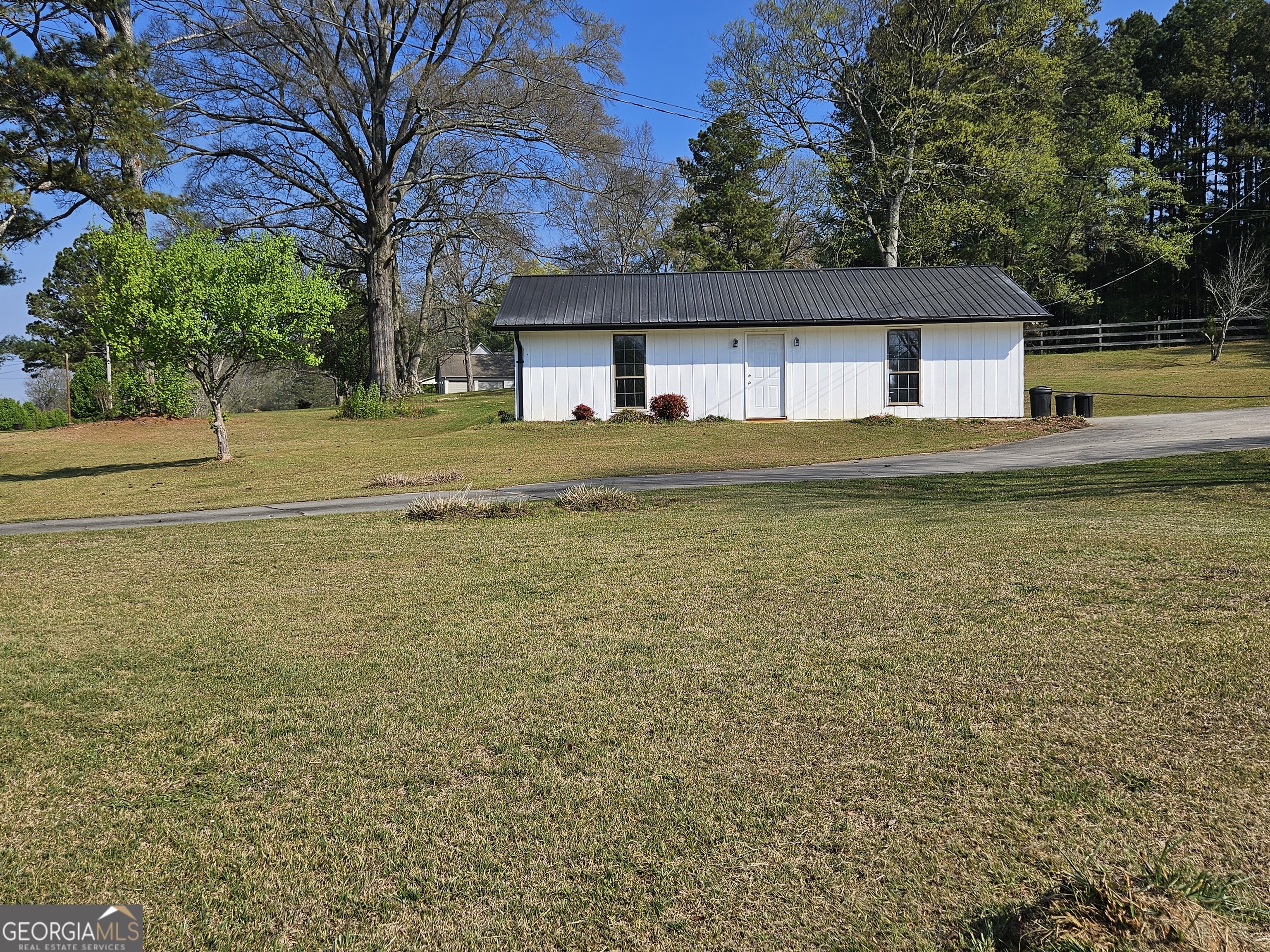 472 Haywood Valley RD