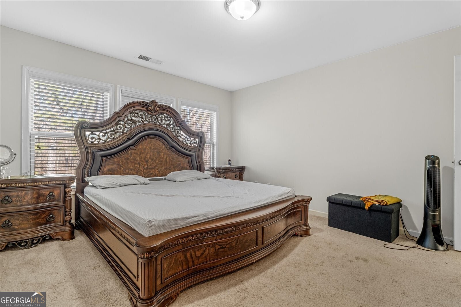 1615 Hampton Oaks DR