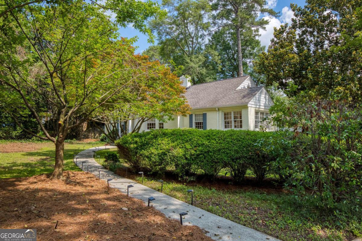1250 Oakdale RD NE