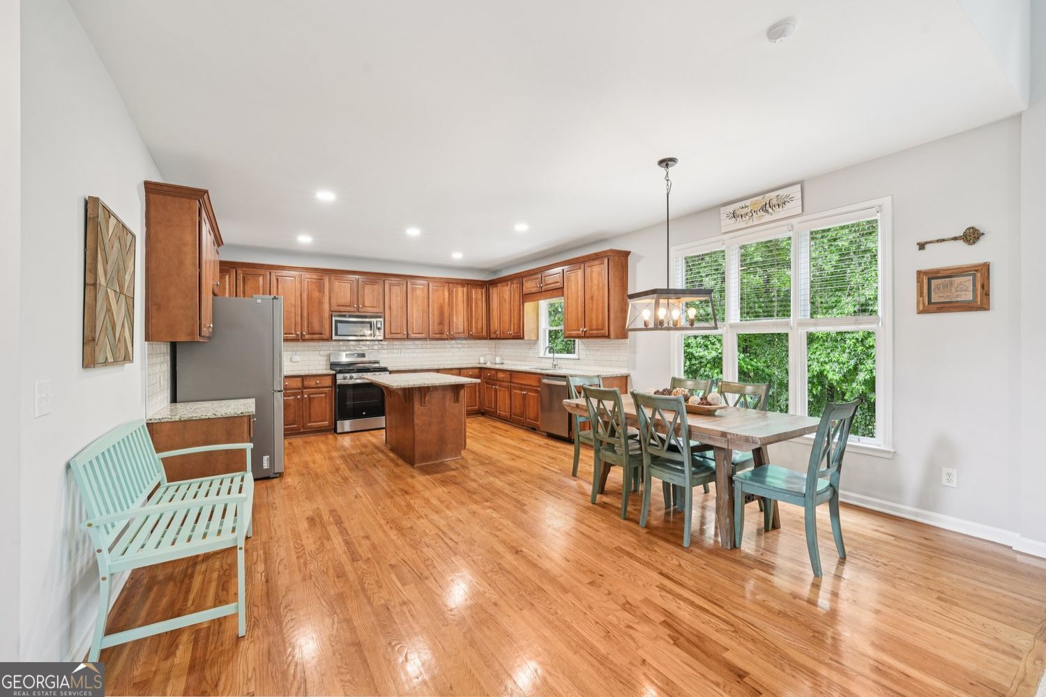 595 Bentleaf DR