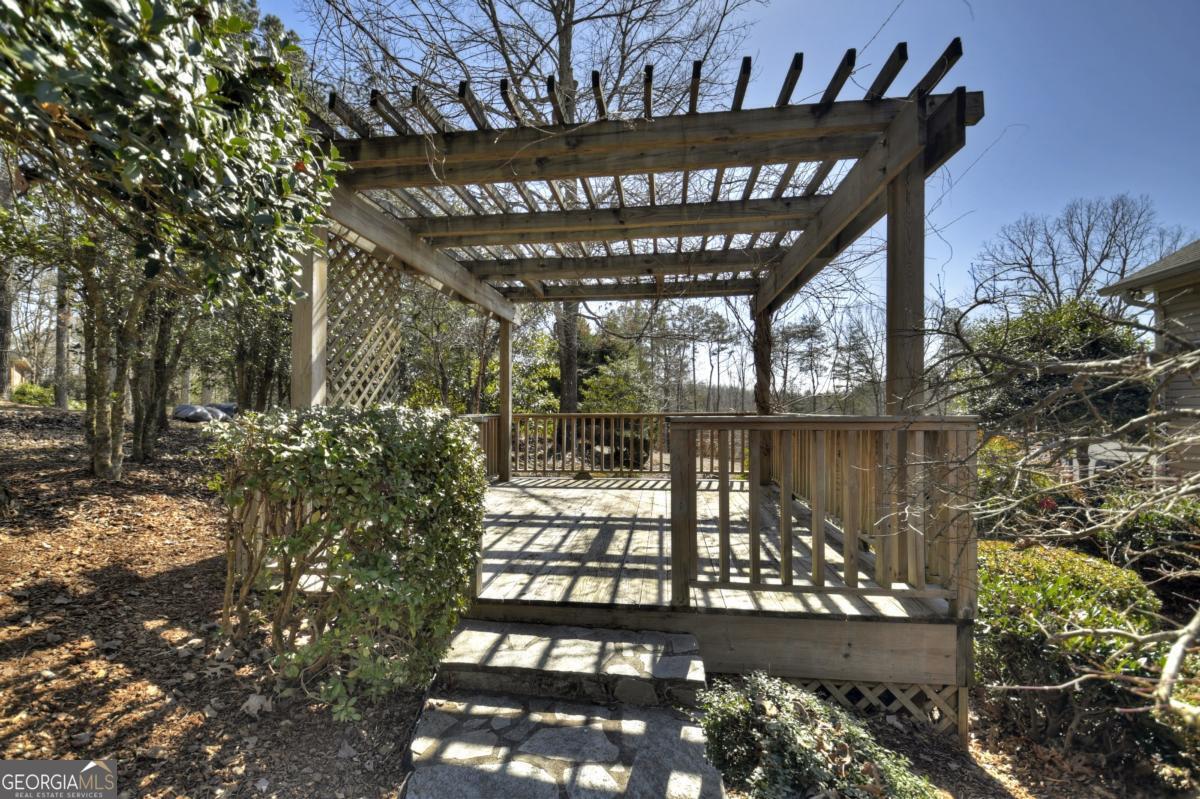 140 Woodland DR