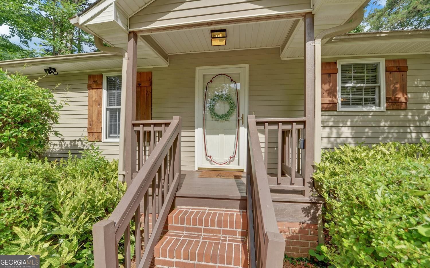 303 River Point RD