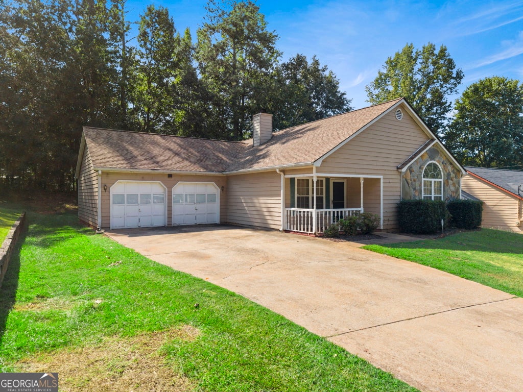 Photo of 8 Oak Street, Newnan, GA 30263 (MLS # 10848877)