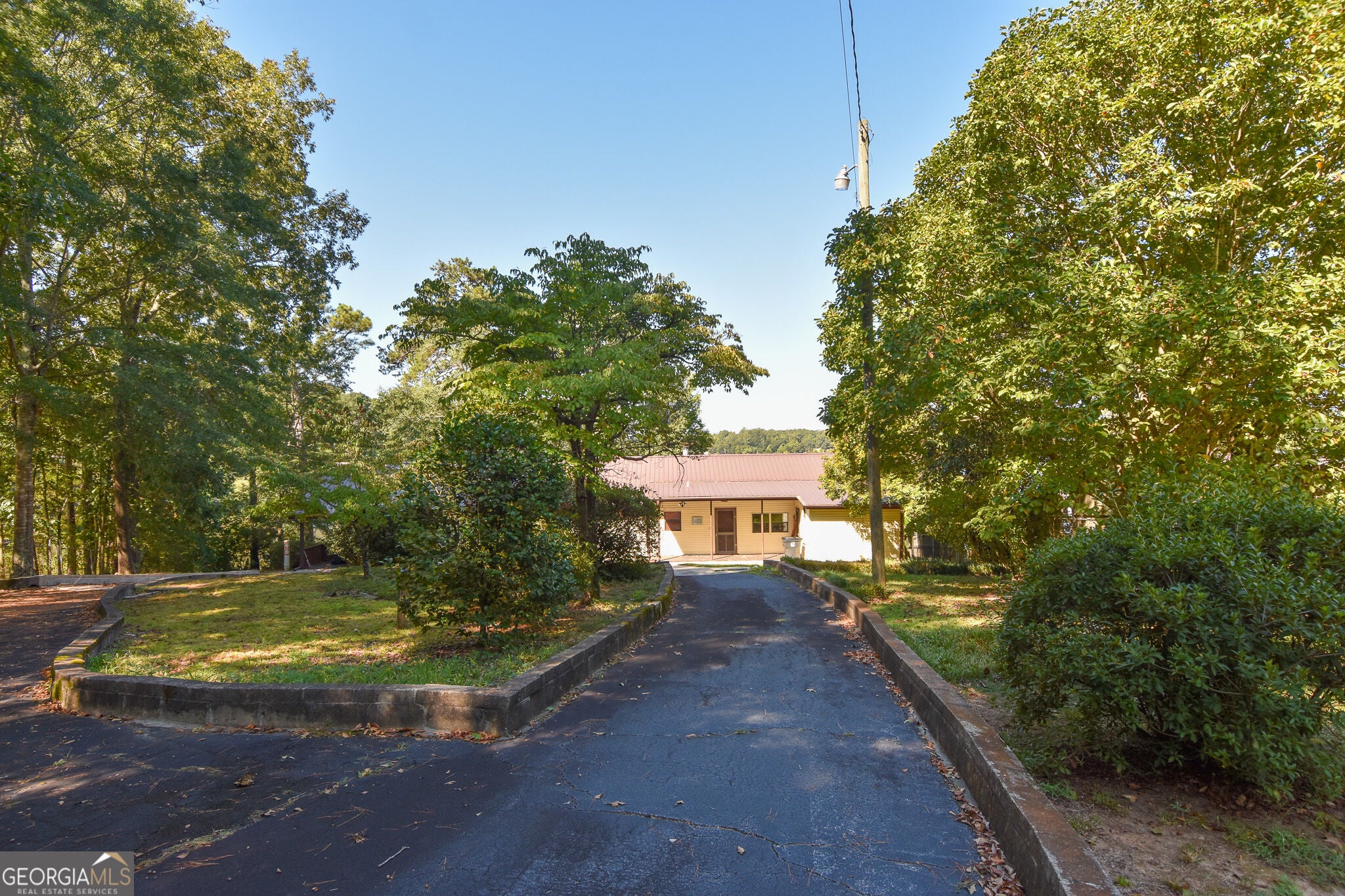411 Sandpiper DR