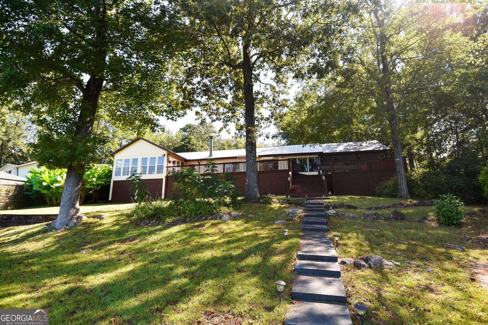411 Sandpiper DR
