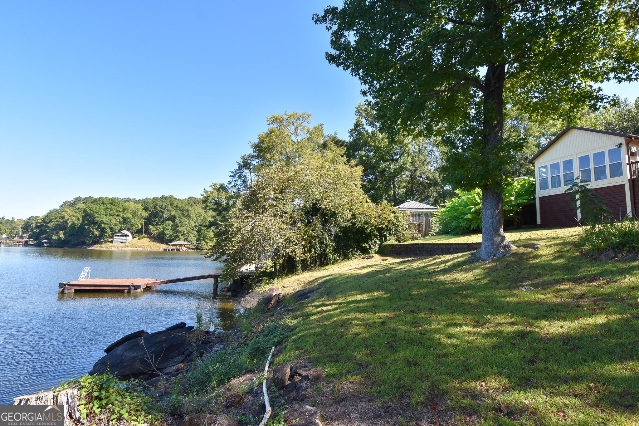 411 Sandpiper DR