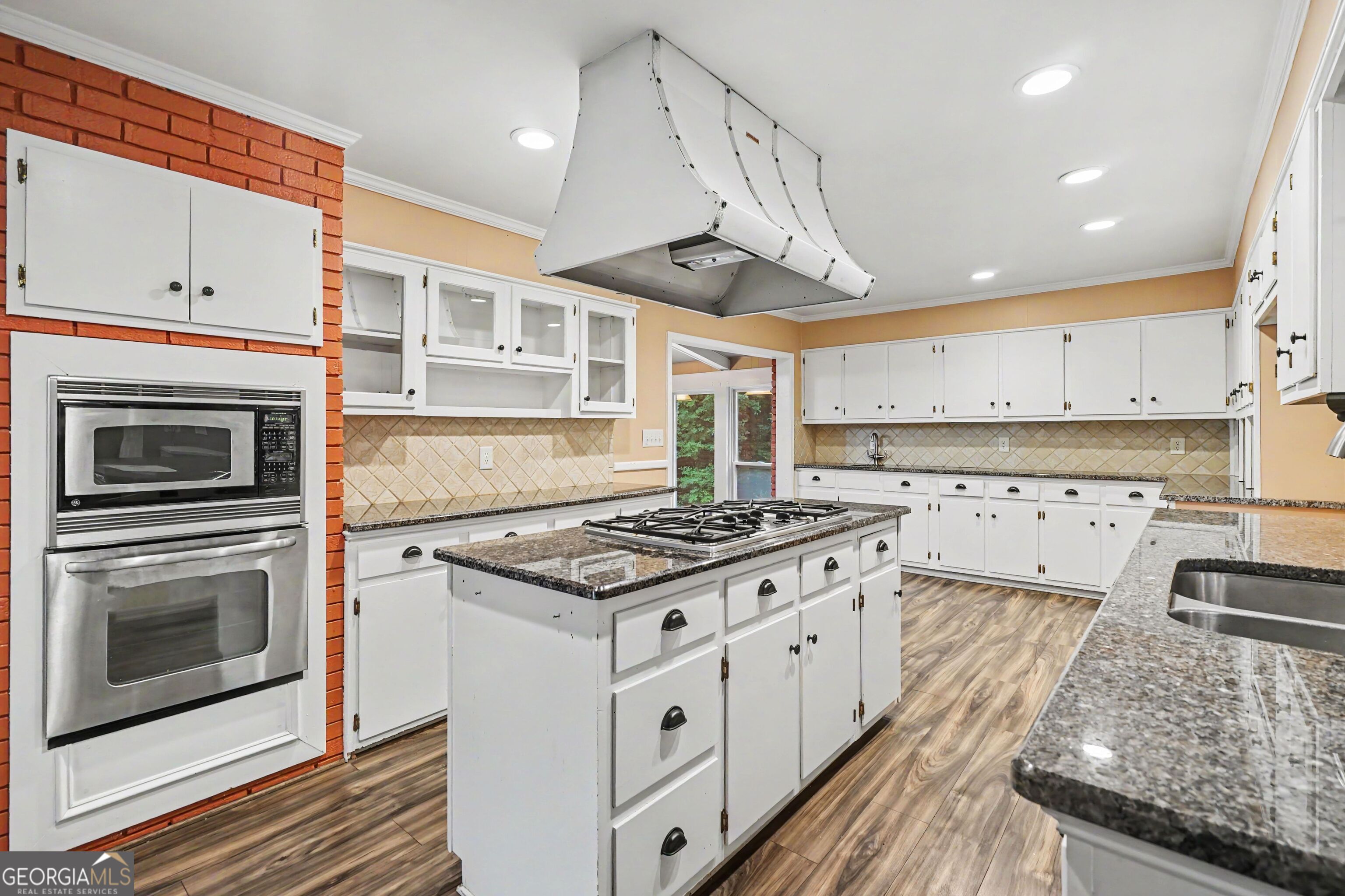 326 Fayette DR