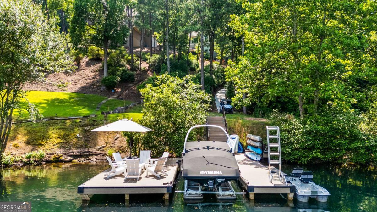 401 Ridgewater LN