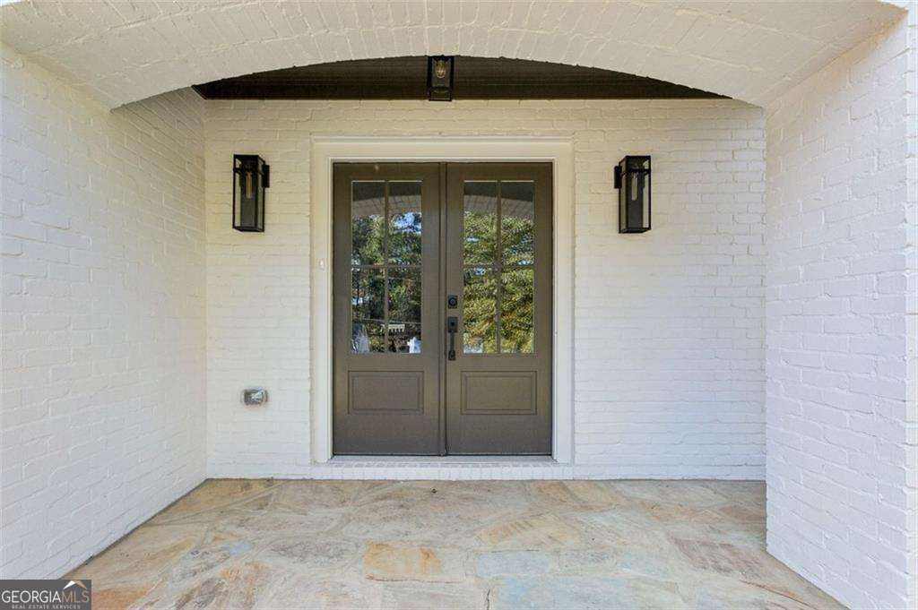 405 Allison DR NE