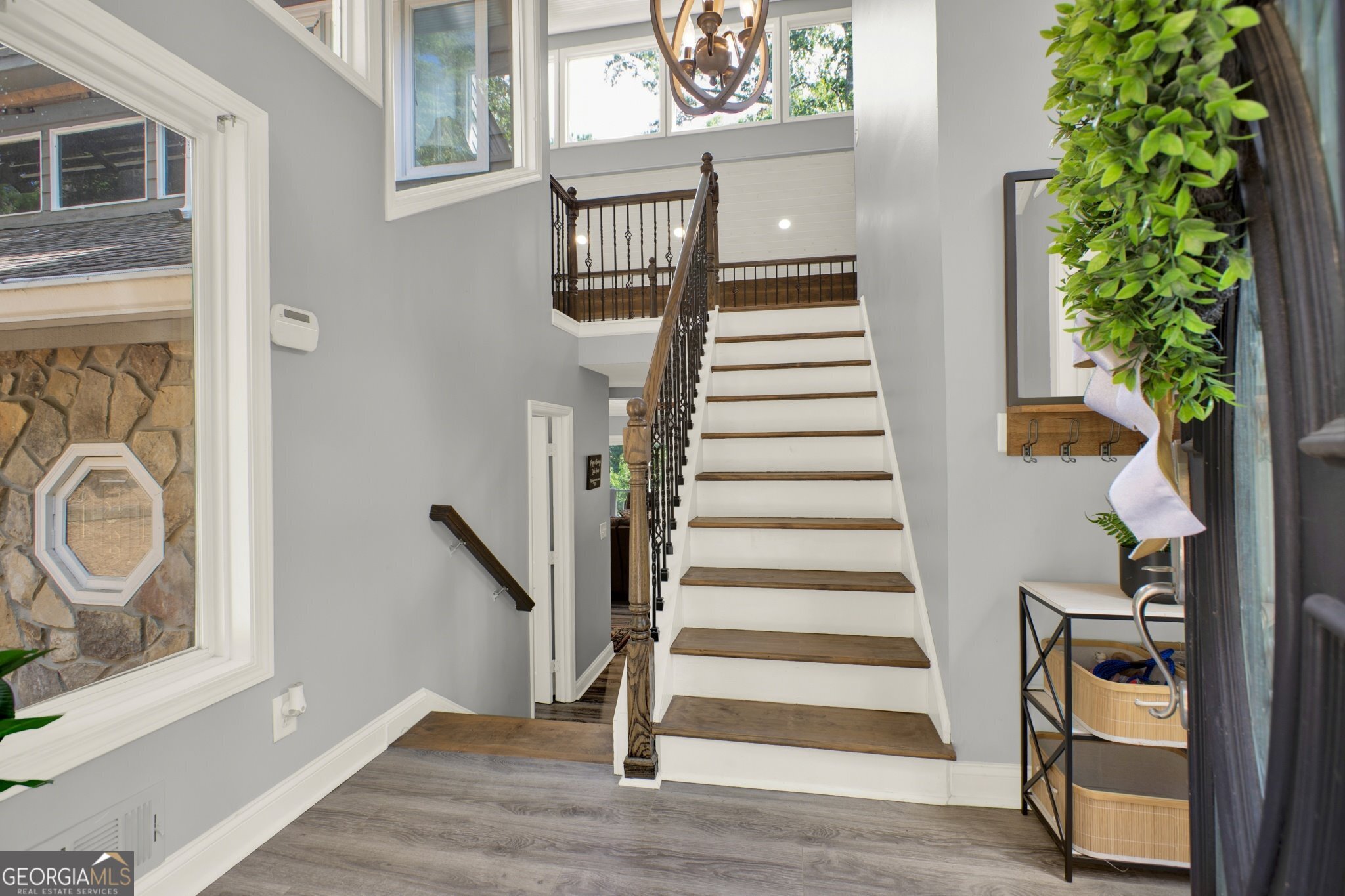117 LAKEVIEW CIR