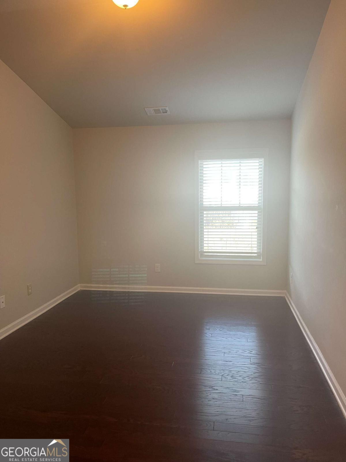 Abbotts Square - Residential Lease