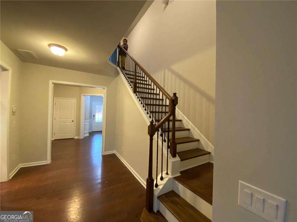 Abbotts Square - Residential Lease